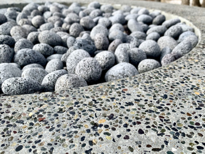 Black-Lava-Pebble-Fire-Pit-1-1