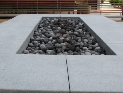 Black-Lava-Pebble-Fire-Pit-2-e1580260828333
